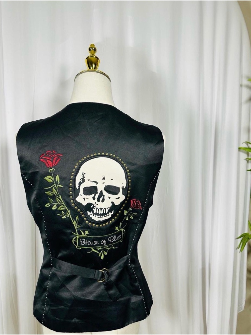House of Blues Black Embroidered Skull Back Vest